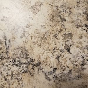 Meet your Posher, Estela